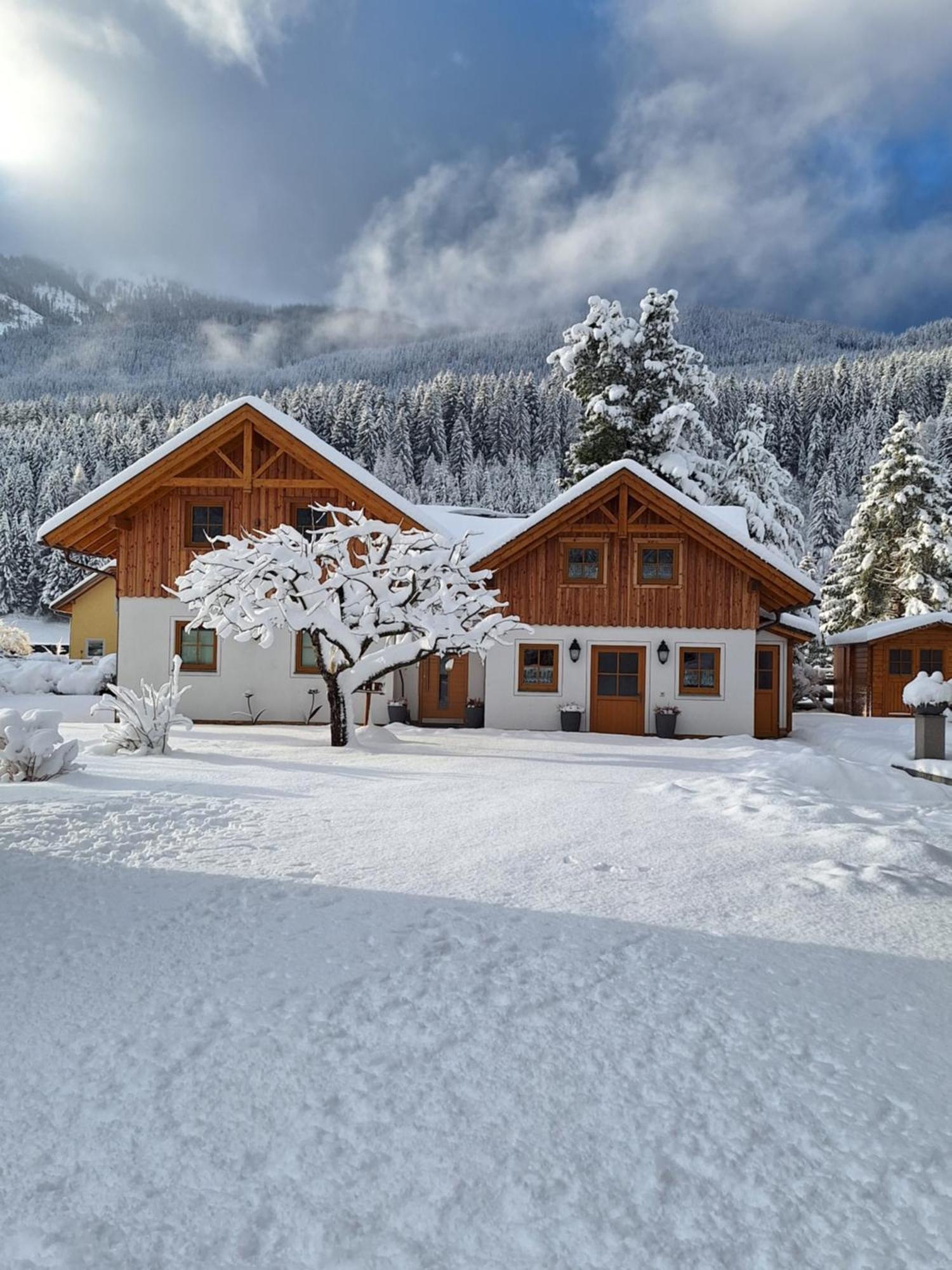 Landhaus Lehner *